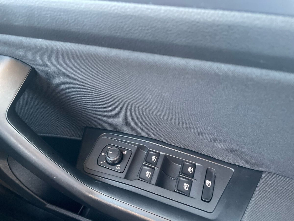 2022 Volkswagen T-Roc 2.0 TDI 116HP Life €25,475