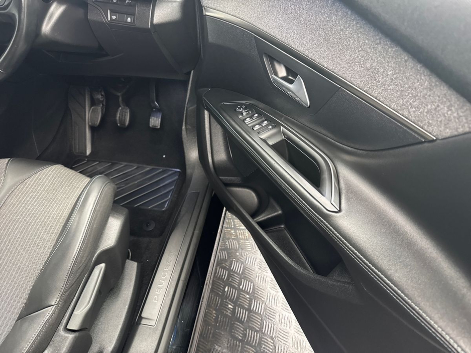 2021 Peugeot 5008 1.5HDI ALLURE *JUST IN* €105 P/W €31,995