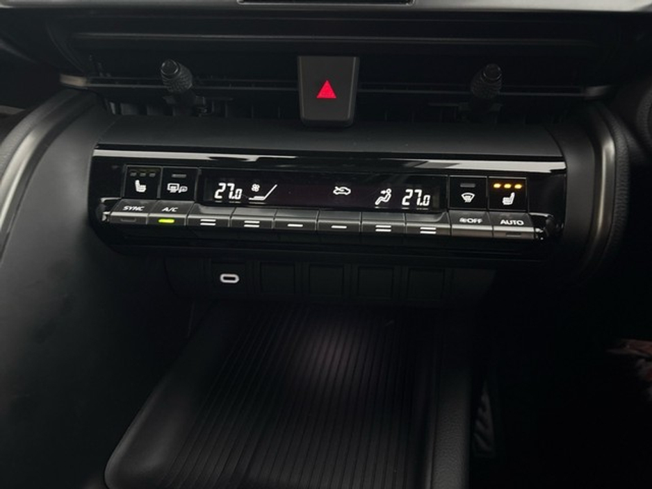 2025 Toyota C-HR HYBRID SPORT €37,950