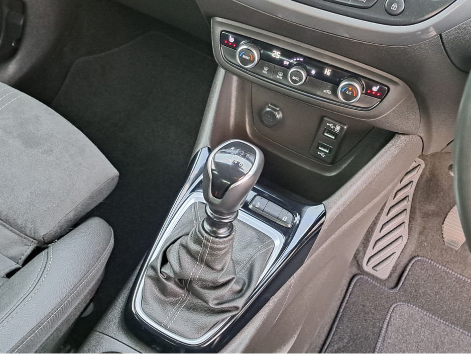 2022 Opel Crossland ULTIMATE 1.2TURBO 130BHP **LEATHER/SUEDE INTERIOR** €19,950