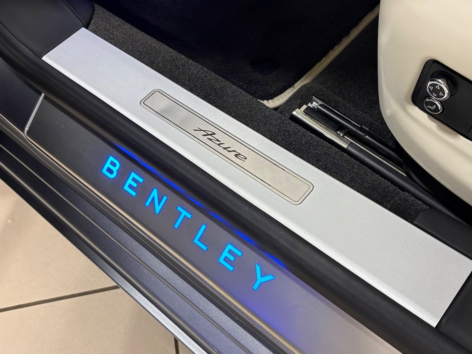 2025 Bentley Flying Spur 3.0 V6 E-HYBRID AZURE=AS NEW//HUGE SPEC=PAN ROOF//BALANCE OF BENTLEY WARRANTY=ONLY €150 ANNUAL ROAD TAX//TAILORED FINANCE PACKAGES AVAILABLE=TRADE INS €249,995