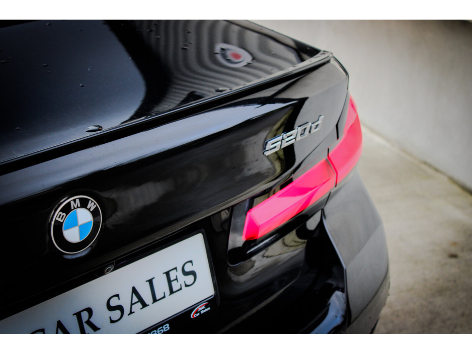 2021 BMW 5 Series 520d M Sport (MHT) €29,995