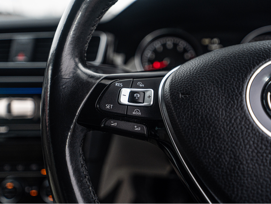 2017 Volkswagen Golf 2017 VW Golf 1.2tsi HIGHLINE/High spec/1yr warrant €16,888