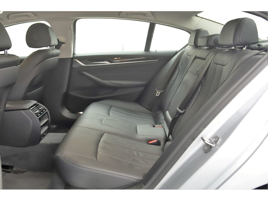 2020 BMW 5 Series 520D SE LOW MILEAGE €29,890