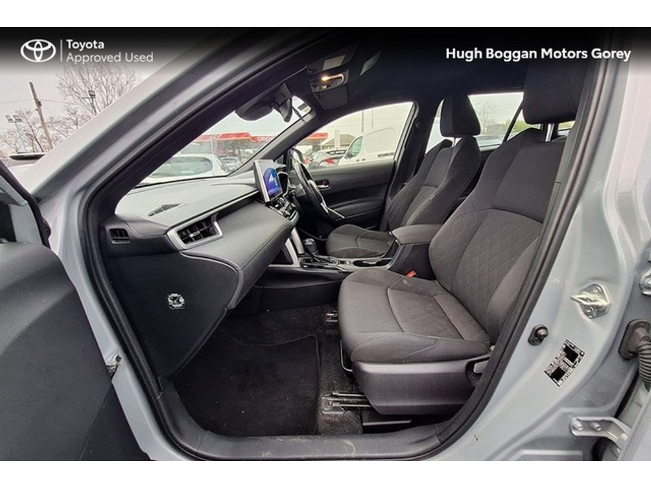 2024 Toyota Corolla Cross CROSS LUNA 1.8 €35,950