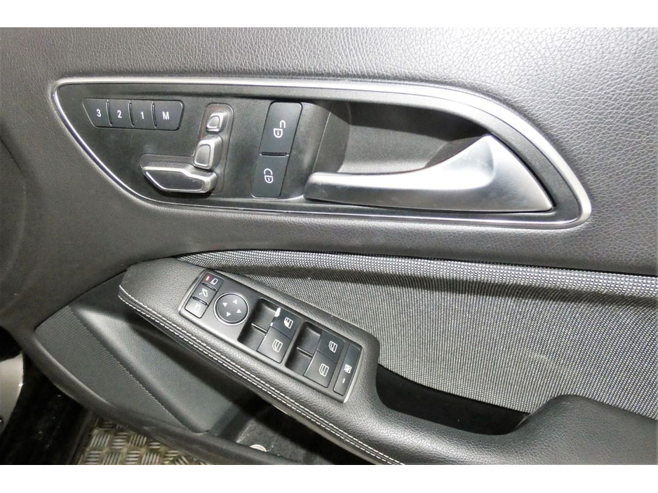 2016 Mercedes-Benz A Class A180 *HALF LEATHER MEMO SPORT SEATS*REVERSE CAM* €16,480