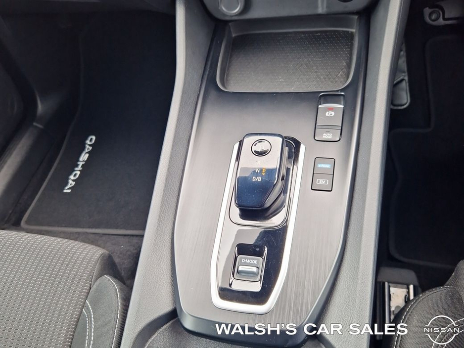 2025 Nissan Qashqai E-power SV MY24 04DR A €39,950