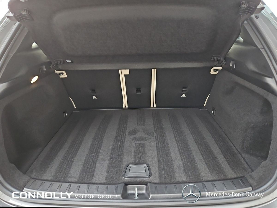 2026 Mercedes-Benz GLA Class 180d Progressive Line €59,900