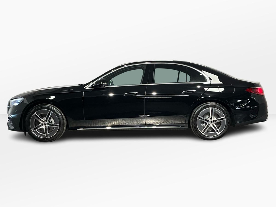 2026 Mercedes-Benz E Class 300de AMG - 19 Inch Alloys - Reversing Camera - Ambient Lighting - Sat Nav - Climate Control - Electric Heated Memory Seats - Keyless Start - Apple CarPlay/Android Auto €86,790