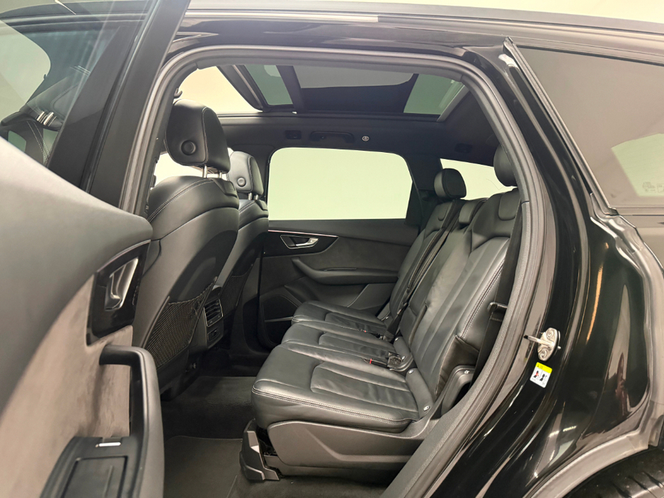 2021 Audi Q7 55 TFSI BLACK EDITION QUATTRO *N1 CREWCAB* €52,000