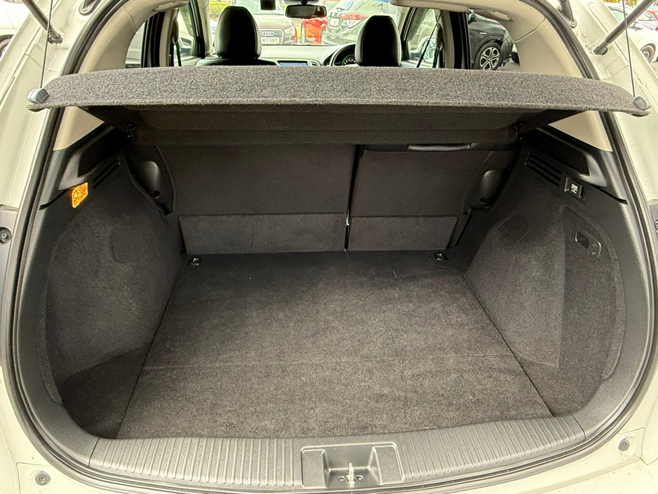 2015 Honda Vezel  €14,890