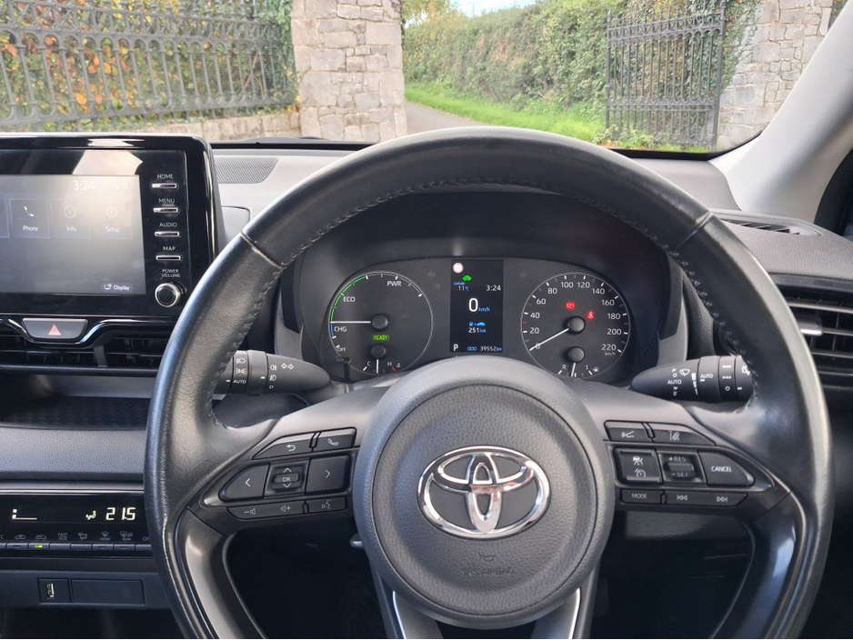 2022 Toyota Yaris 1.5 HYBRID 5DR AUTO 3 MONTH WARRANTY €17,950