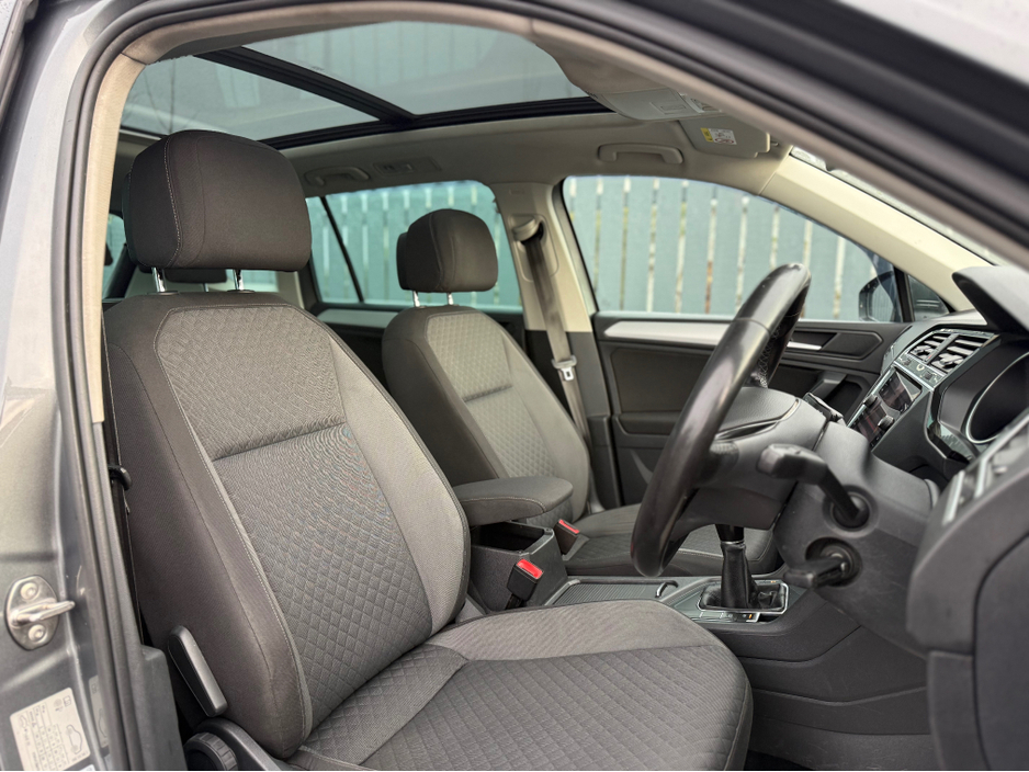 2019 Volkswagen Tiguan 2019 Volkswagen Tiguan R-Line