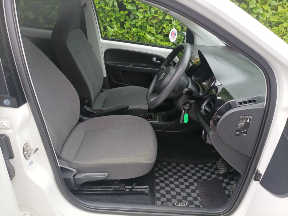 2014 Volkswagen up! DBA-AACHY 5DR AUTO €8,995