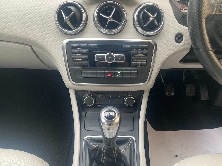 2015 Mercedes-Benz A Class 180 URBAN 5DR €12,999
