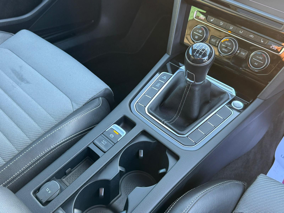 2017 Volkswagen Passat R-LINE TOP SPEC NCT 05/27 €14,499