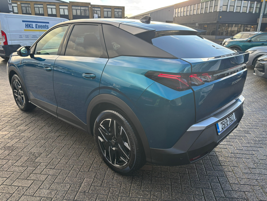 2025 Peugeot 3008  €42,950