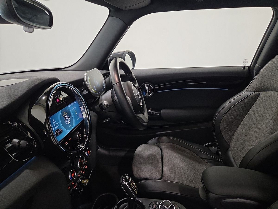 2022 MINI Hatch Electric Level 2 €20,950