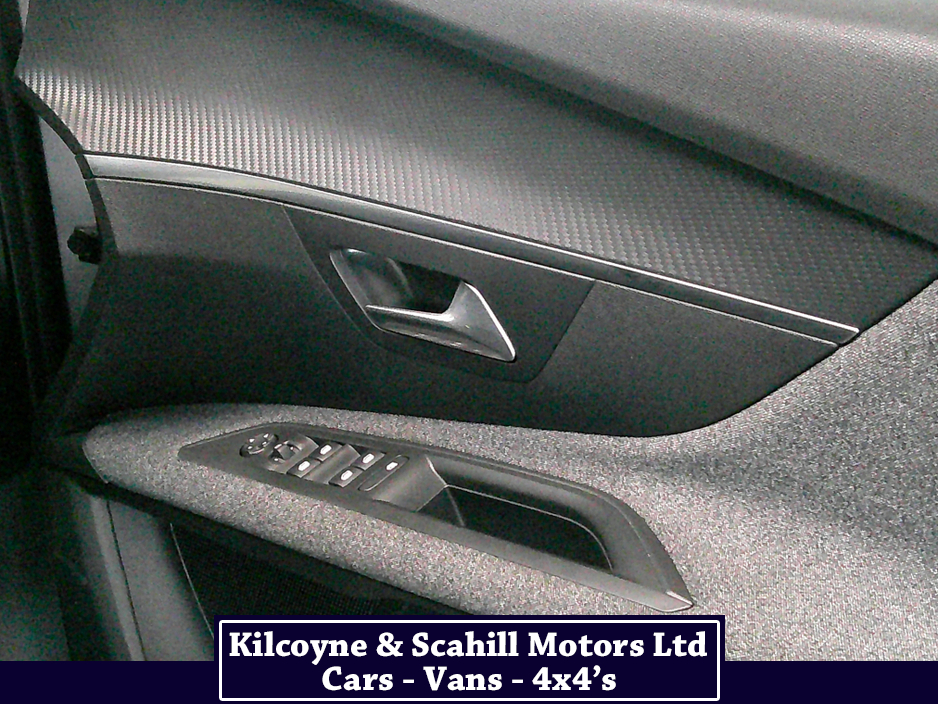 2019 Peugeot 3008 ACTIVE BLUEHDI S/S A €21,950