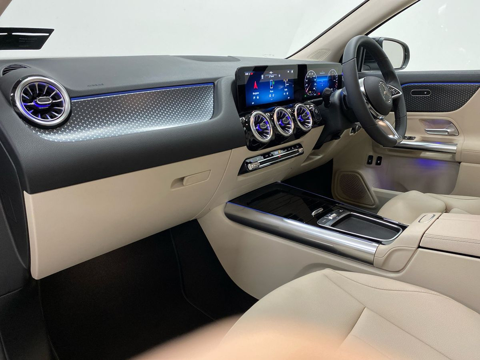 2026 Mercedes-Benz GLA Class GLA 250 E PROGRESSIVE LINE + | Heated Seats, Reversing Camera, Mirror Package €64,908