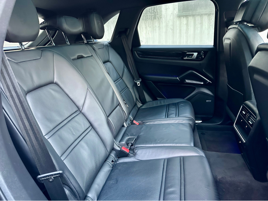 2021 Porsche Cayenne *N1 5 SEAT BUSINESS EDITION* V6 HYBRID 5DR AUTO