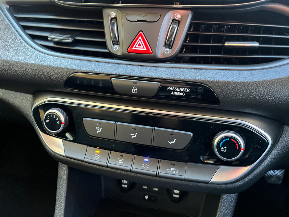 2019 Hyundai i30 SE NAV T-GDI 1.0 PETROL //SAT NAV//REVERSE CAMERA//WIRELESS PHONE CHARGER//CARPLAY// €14,950