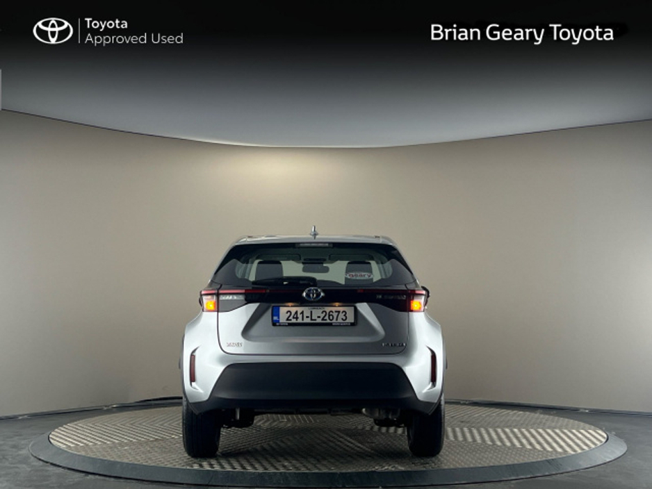2024 Toyota Yaris Cross HYBRID LUNA €29,950