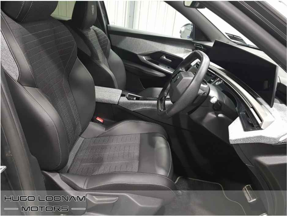 2025 Peugeot 3008 GT 1.2 MHEV 136 E-DCT6 4DR