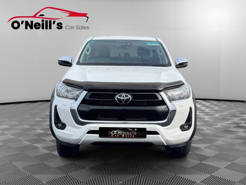 2023 Toyota Hilux *NO VAT* 2.8 SR5 DOUBLE CAB 4DR #300 €45,999