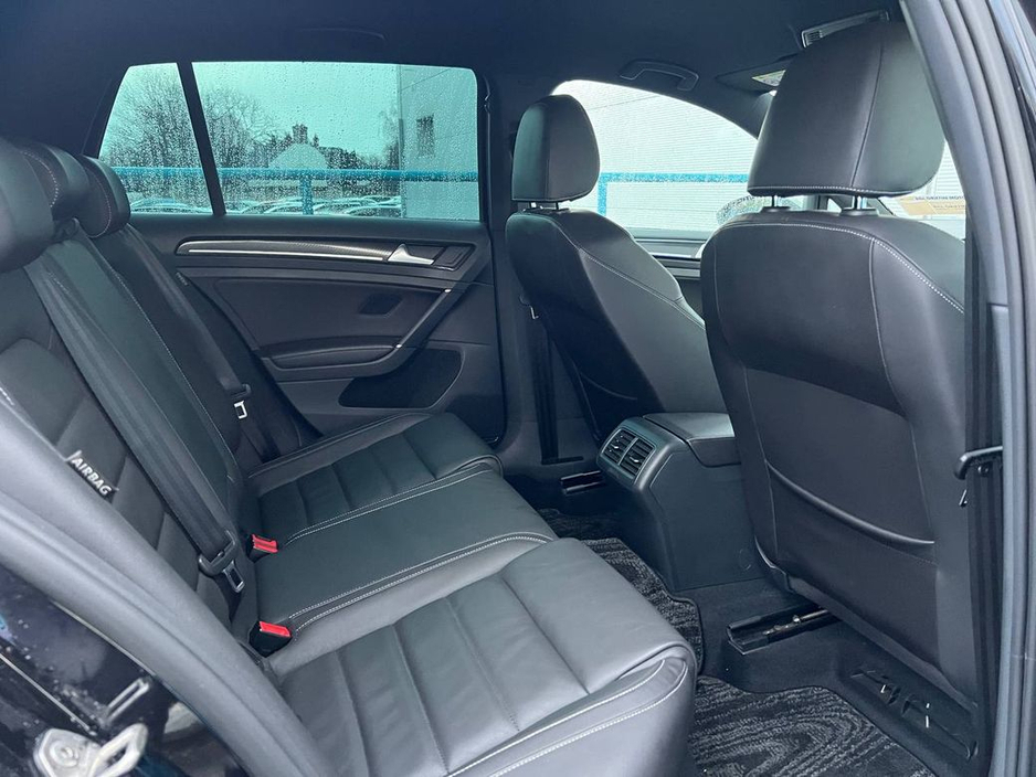 2015 Volkswagen Golf R 4MOTION 2.0 TSI // 300 BHP // CADIZ DIAMOND CUT ALLOYS // LEATHER HEATED SPORT SEATS €25,900