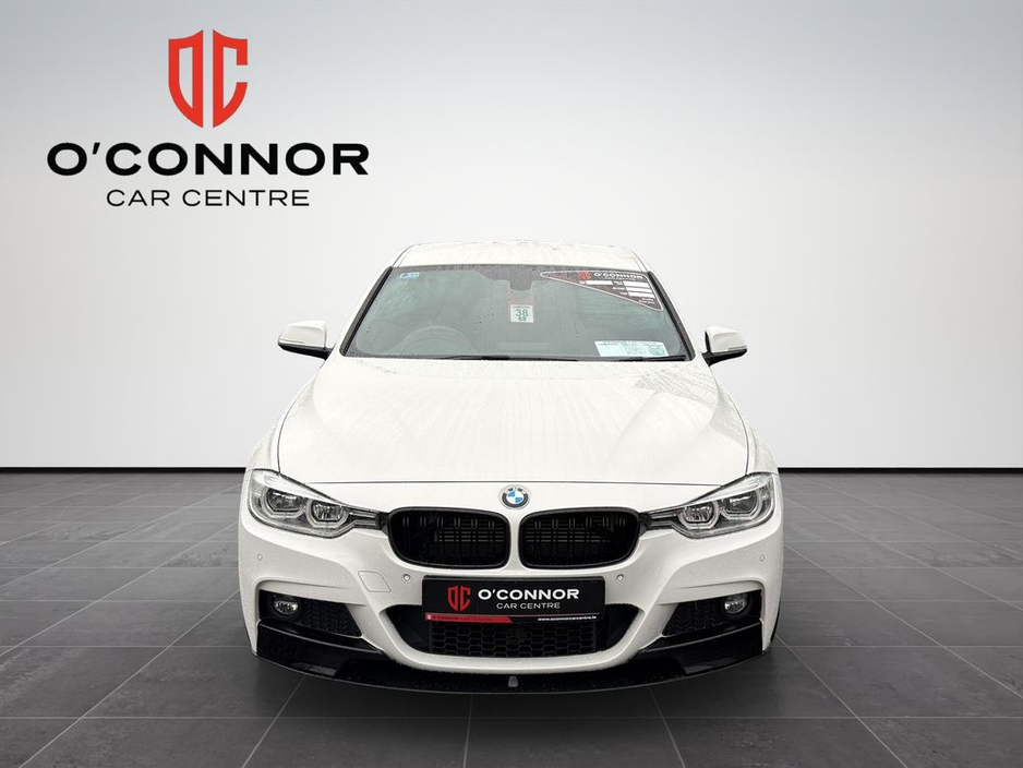 2018 BMW 3 Series “Charges at night, turns heads by day" €23,888