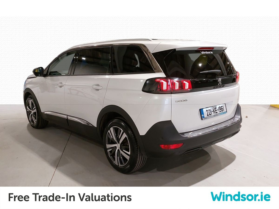 2022 Peugeot 5008 1.5 BlueHDi 130bhp Allure €32,995