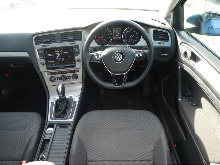2015 Volkswagen Golf with NCT €13,950
