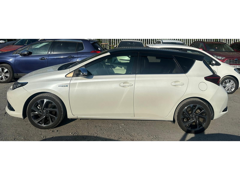 2016 Toyota Auris BRICK LANE AUTOMATIC 1.8 PETROL HYBRID  LOW MILEAGE (3517) €15,995