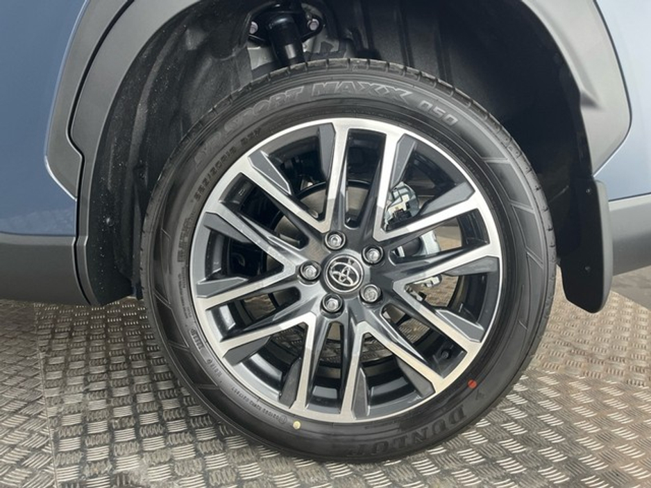 2025 Toyota Corolla Cross HYBRID SOL *New Model* €42,950