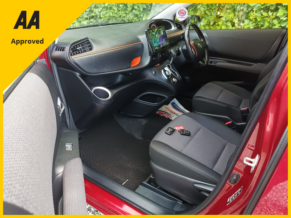 2019 Toyota Sienta 1.5 PETROL 5 SEATS RELIABLE AND ECONOMICAL JUST FULLY SERVICED 4 NEW TYRES 2 YEARS NCT 1 YEAR ROAD TAX REVERSE CAMERA PARK DISTANCE ASSIST TOUCH SCREEN RADIO WITH APPLE CAR PLAY + ANDROID AUTO €17,850