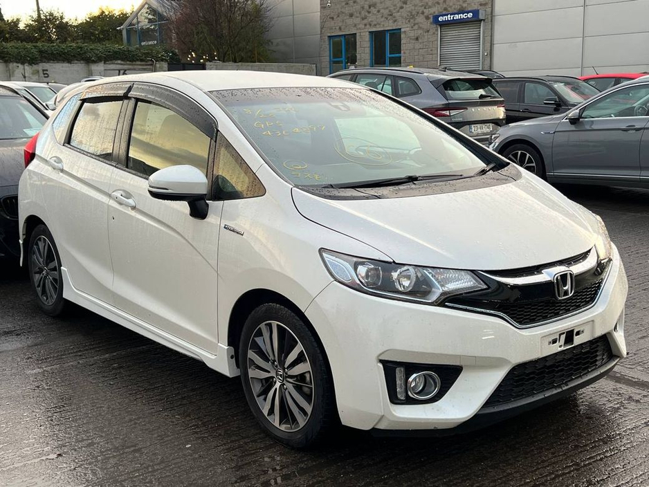 2016 Honda Fit SPORT 1.5 HYBIRD AUTO // REVERSE CAMERA // CRUISE CONTROL // DIGITAL CLIMATE CONTROL €11,500