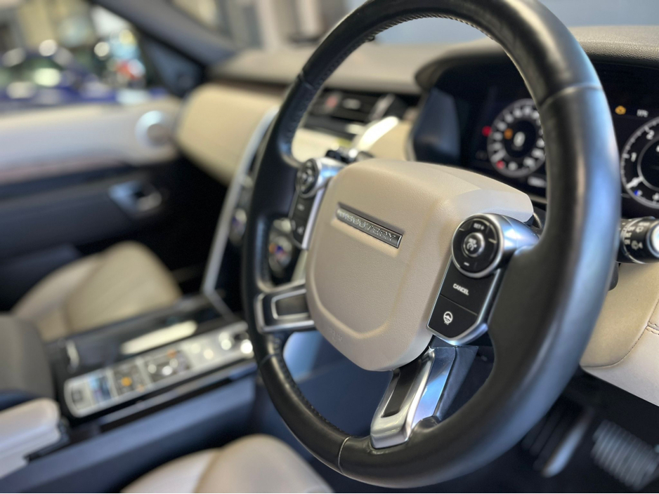 2018 Land Rover Discovery TD4 HSE***2 Year Warranty *** €32,900