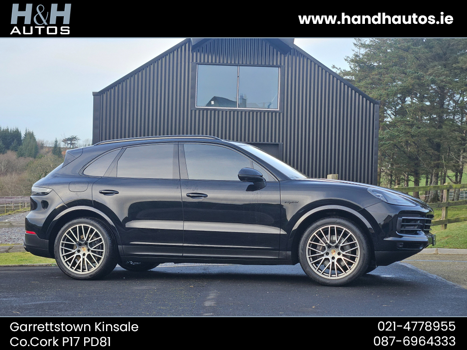 2023 Porsche Cayenne SE HYBRID 5DR AUTOMATI
