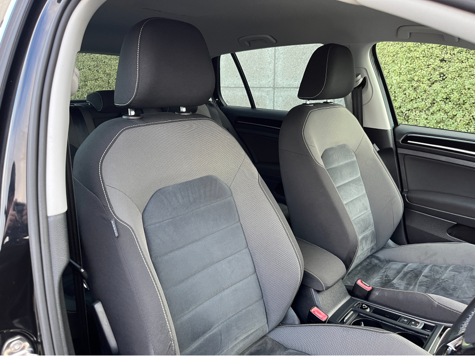 2015 Volkswagen Golf HIGHLINE AUTOMATIC 1.4 PETROL //LOW MILES//HIGH SPEC//KEYLESS ENTRY//REVERSE CAMERA//ADAPTIVE CRUISE CONTROL// €14,950