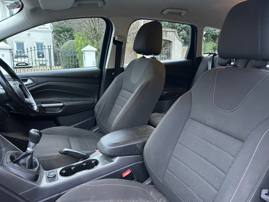 2015 Ford Kuga 2.0 TDCI Zetec 2WD *SALE AGREED* €6,950