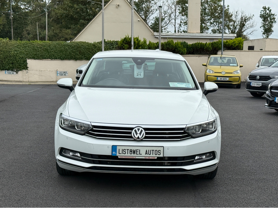 2017 Volkswagen Passat ELEGANCE 1.4 SALOON AUTOMATIC * REAR VIEW CAMERA, PARKING SENSORS FRONT & REAR, ADAPTIVE CRUISE CONTROL, PADDLE SHIFT, 3 STAGE HEATED SEATS, HALF ALCANTARA SEATS, ELECTRIC SEATS DRIVERS SIDE* €18,950