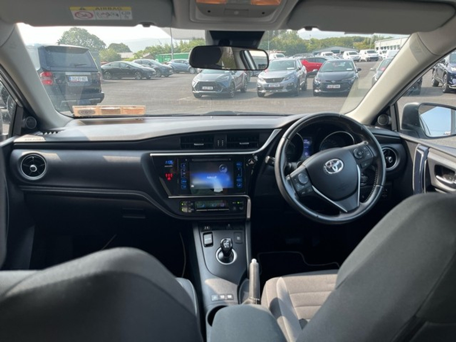 2018 Toyota Auris AURIS HYBRID LUNA 5DR €19,950