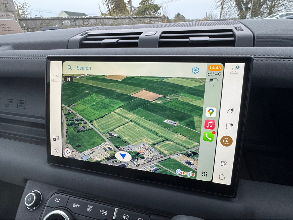 2025 Land Rover Defender P300e X-DYNAMIC SE URBAN SPEC PHEV AUTO €109,950