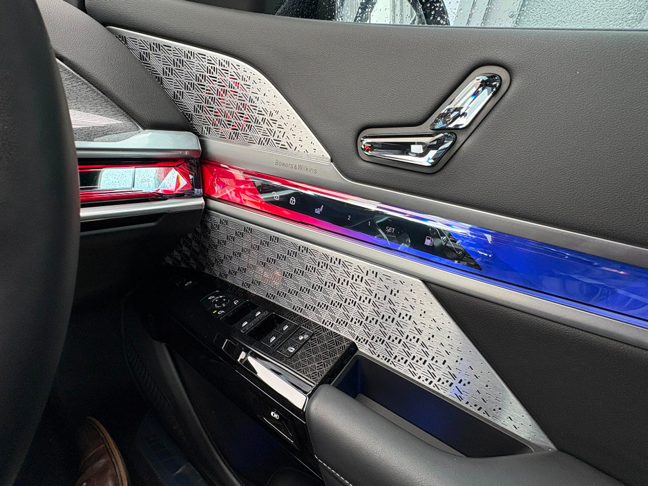 2025 BMW 7 Series M760e xDrive M Sport Pro [Ultimate Pack] €134,995