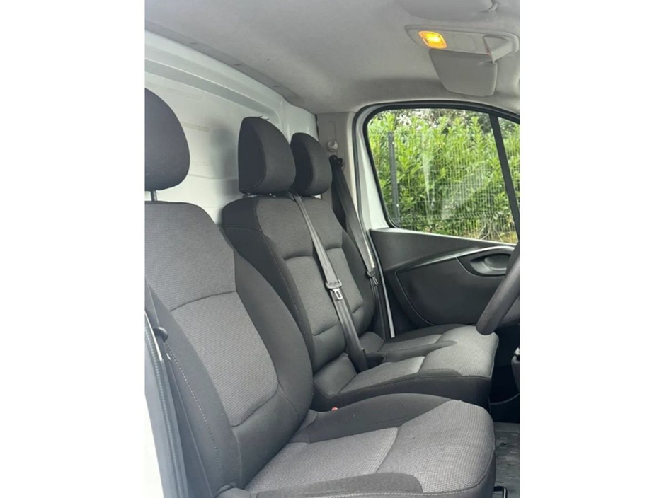 2020 Renault Trafic  €17,950