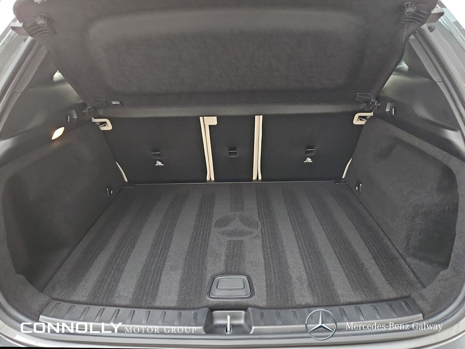 2026 Mercedes-Benz GLA Class 180d Progressive Line €59,900