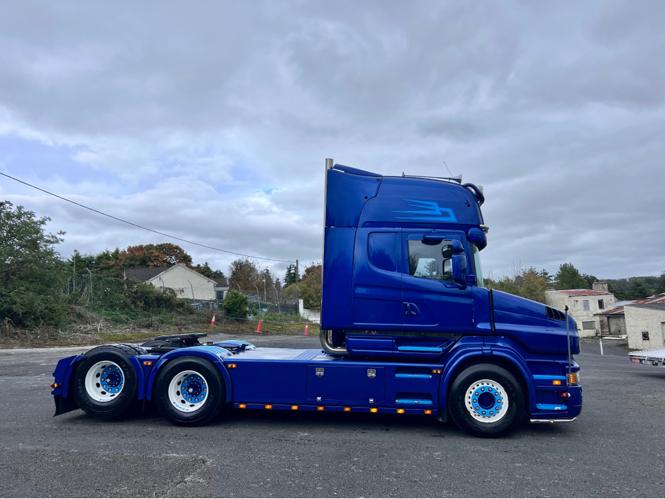 2005 Scania 94D 310hp 164 480 LEFT HAND DRIVE 2DR R164 LA 4X2 NAV