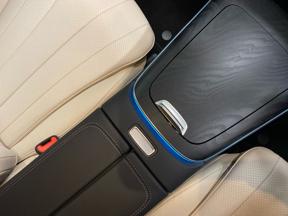 2025 Mercedes-Benz E Class E 300de AMG BLUE | Massage Seats for Driver, Heated Seats, Reversing Camera, Memory Seat Package €82,950