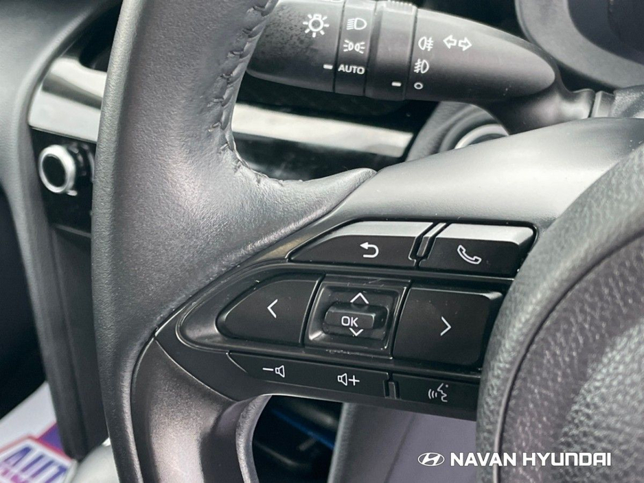 2024 Toyota Yaris Cross 1.5 Hybrid Luna